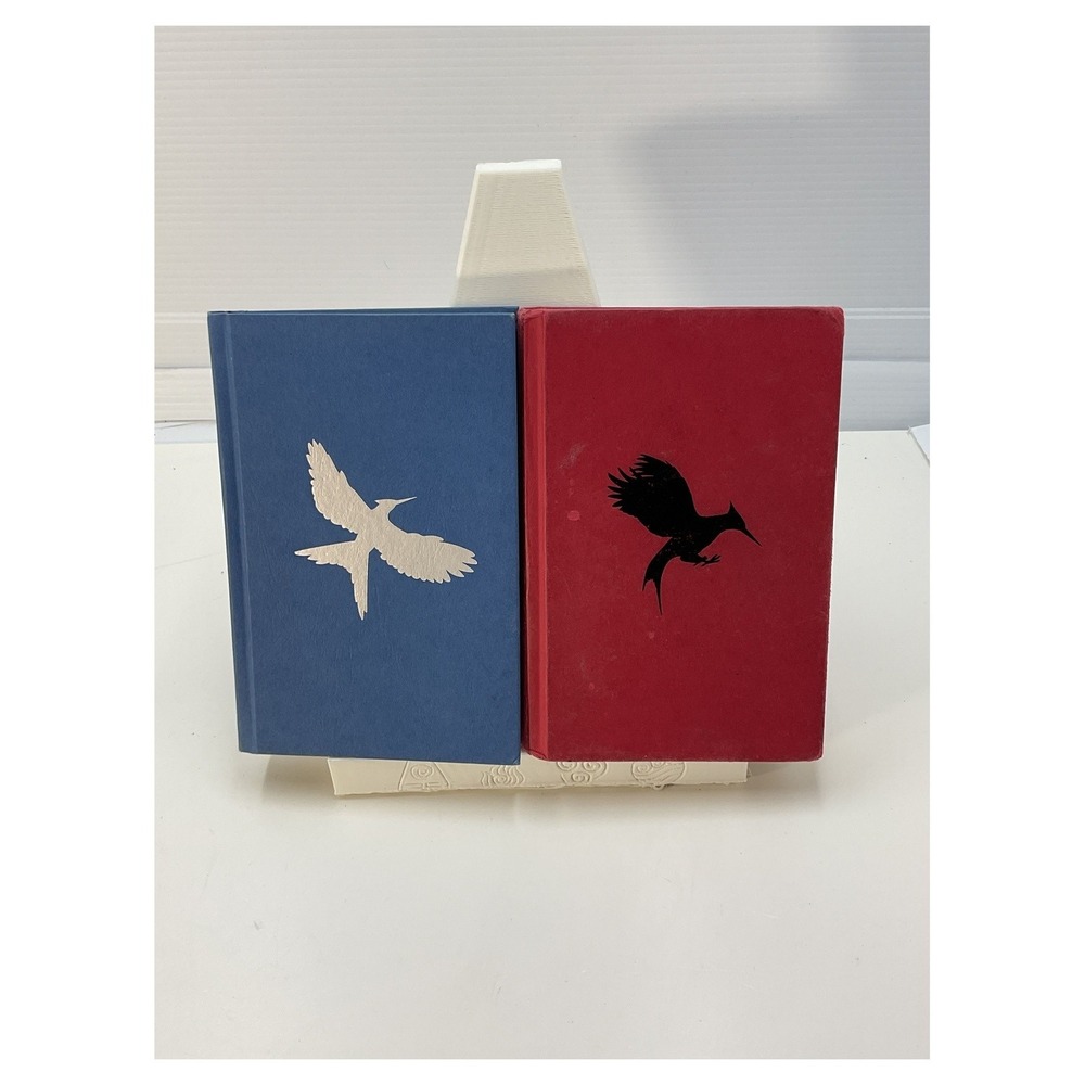 Hunger Games‎ Book Lot: Catching Fire & Mockingjay Hardcover Set